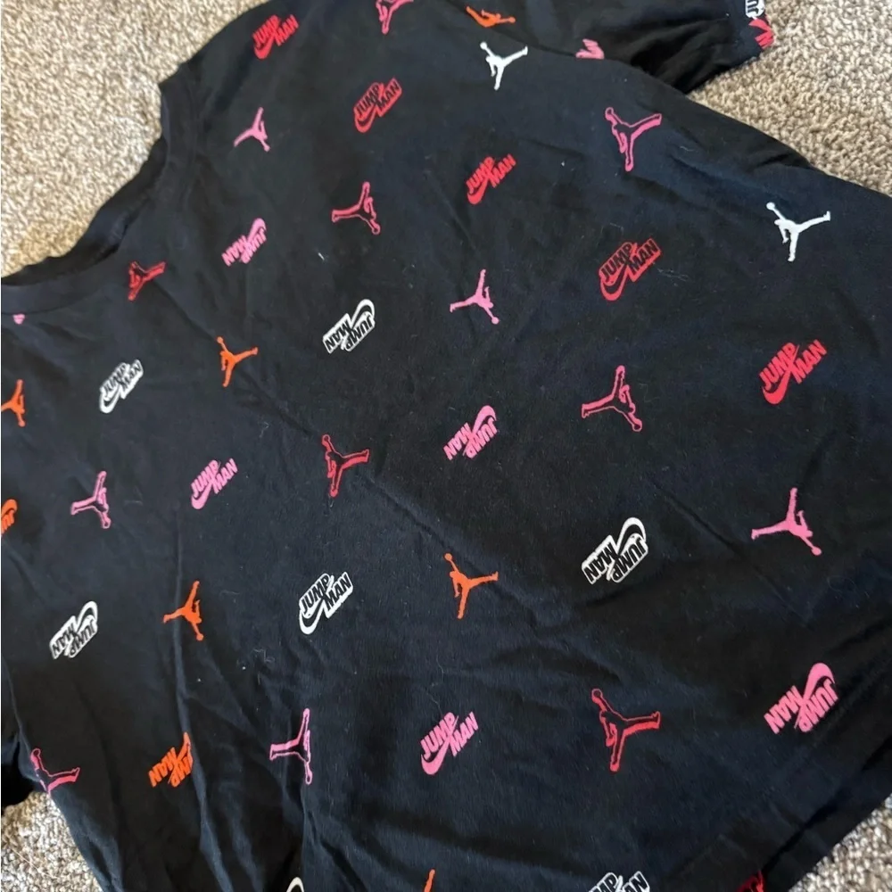 Nike Colorful Jumpman Allover Print Black T-Shirt – Kids XL (13-15)